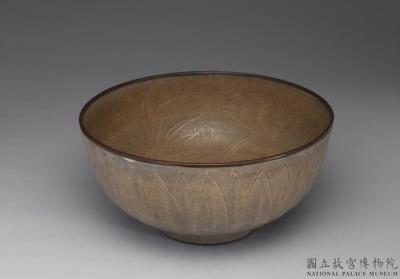 图片[2]-Bowl with incised lotus pattern in white glaze, Song to Ming dynasty, 12th -17th century-China Archive